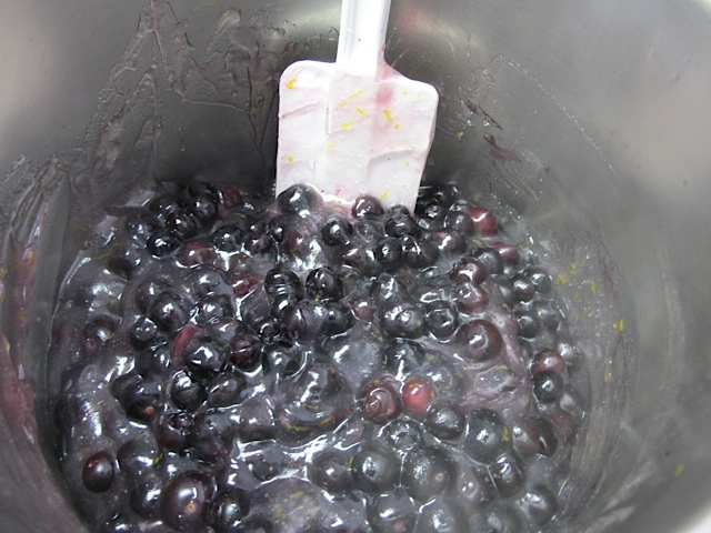berries, pie filling