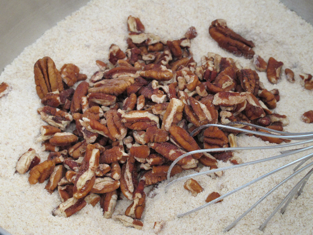 flour, apple cake, pecans, applecake