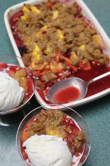 Peach Raspberry Crisp