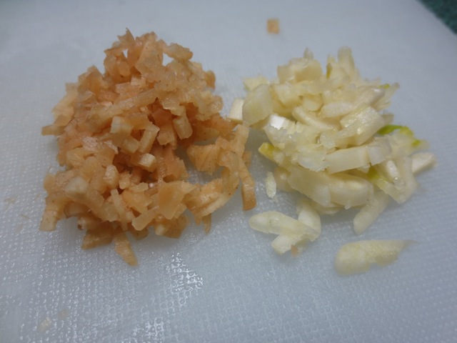 Chop equal amounts of ginger and garlic