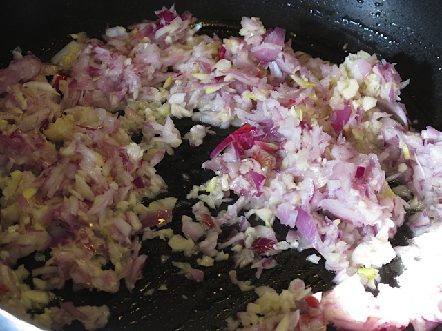 onions, garlic, saute