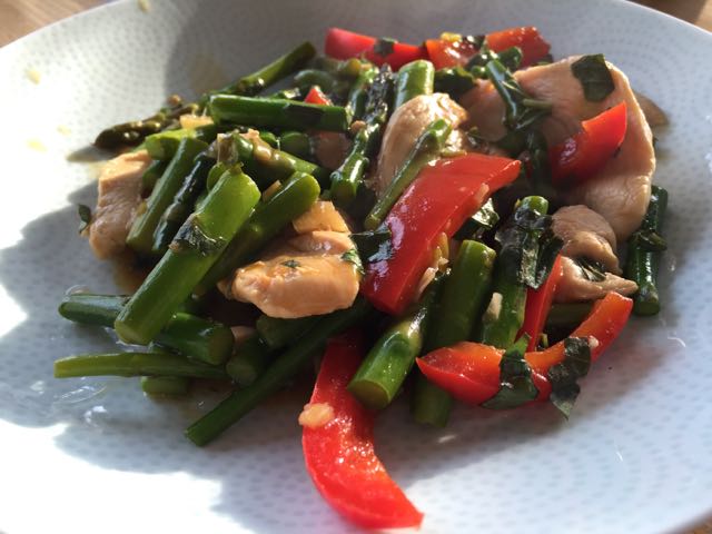 Asparagus and Chicken Stir Fry
