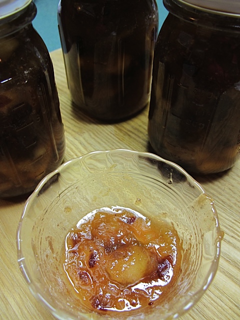 canning recipes for June, Apple Rhubarb Chutney