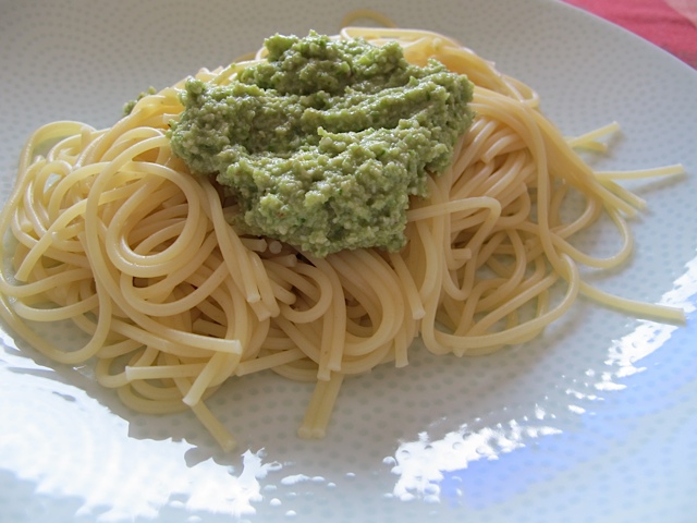 dinner, pesto