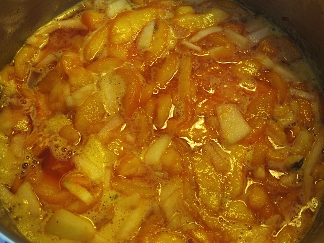 Peach Pie Filling simmering dessert, pie
