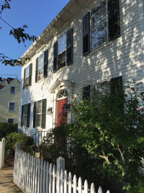 walking tour of guilford, Connecticut