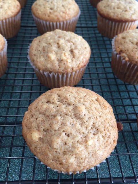 Applesauce Muffins
