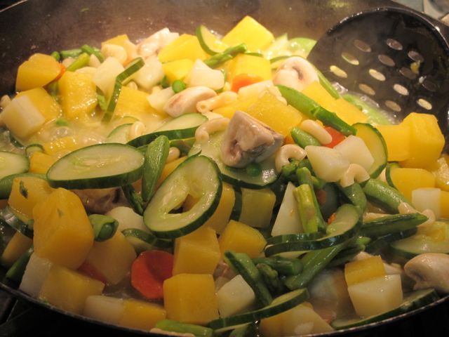 Combining all the vegetables.