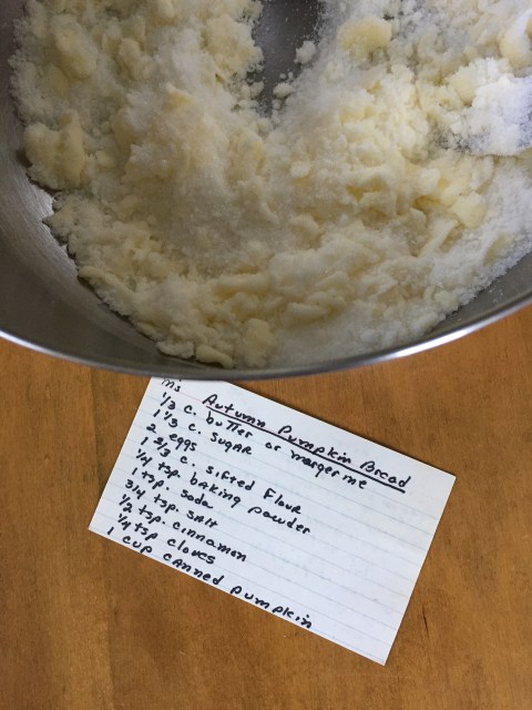 autumn pumpkin bread