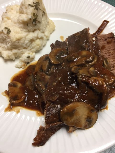 Slow Cooker Steak and Mushrooms 