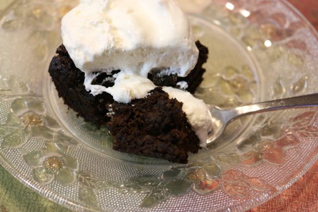 Applesauce Gingerbread