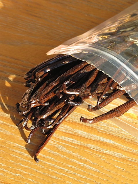 vanilla extract, vanilla beans