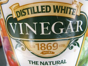 Vinegar, household cleaning, laundry tips