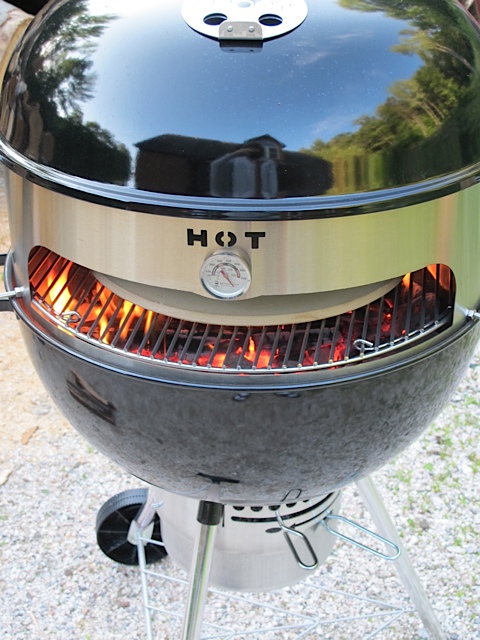 kettle pizza, grilling