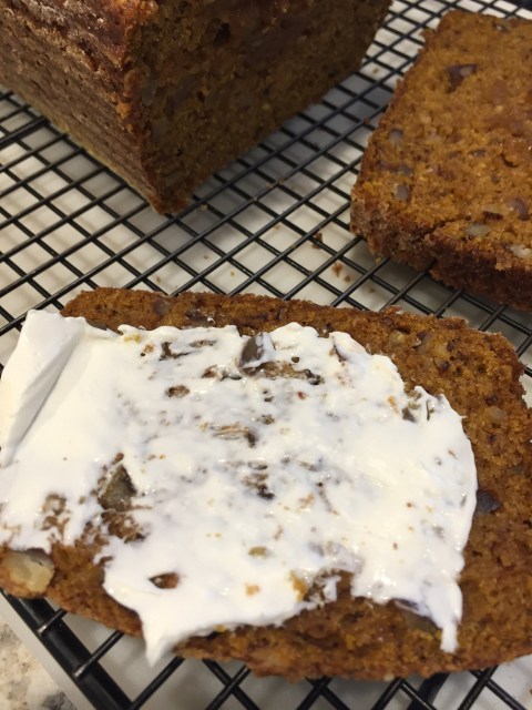 autumn pumpkin bread